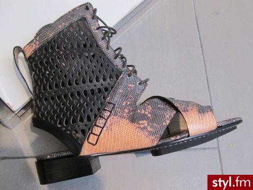 Pozostałe Buty Moda
