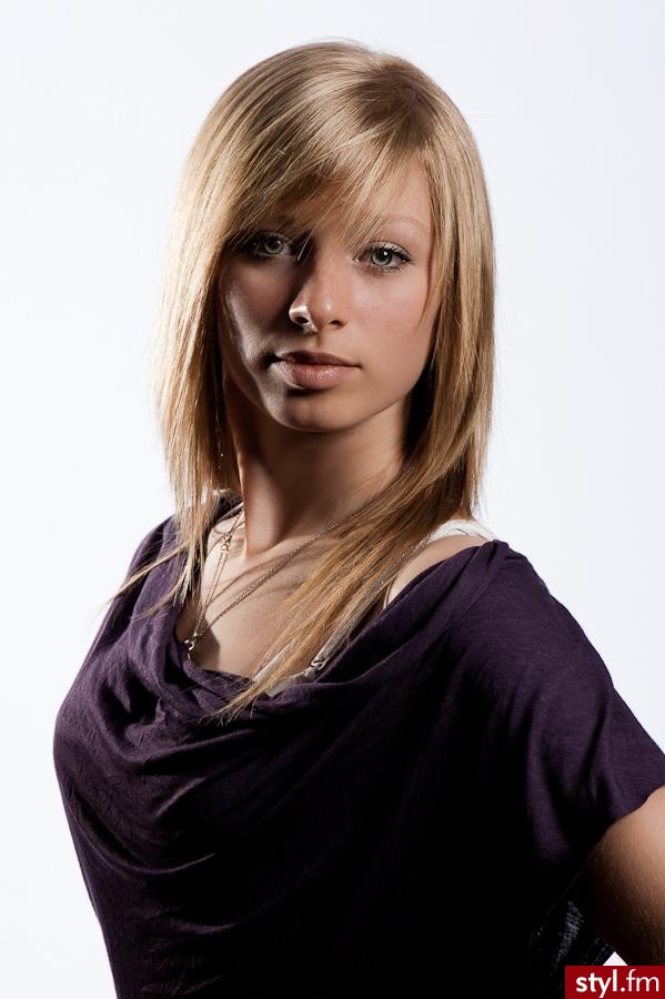 Średnie Fryzury