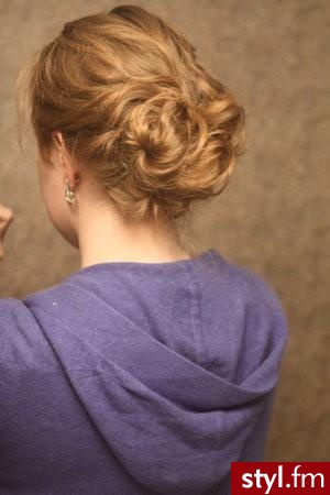 Blond Kok Kręcone Ślubne Średnie Fryzury