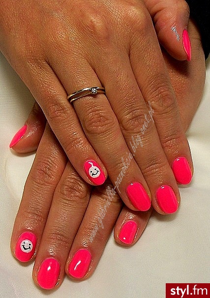 manicure hybrydowy - Migdałki Żelami Naturalne Paznokcie