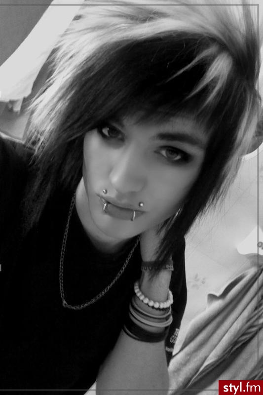 EMO Alternatywne Średnie Fryzury