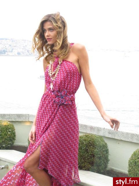 Sukienki Moda