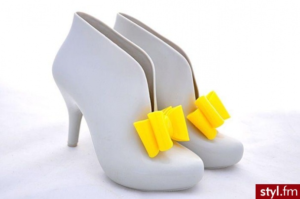 Elegancka na każdą pogodę - Kalosze Buty Moda