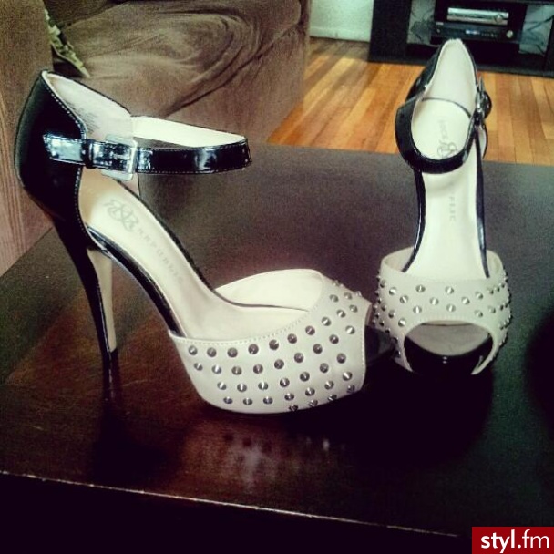Szpilki Buty Moda