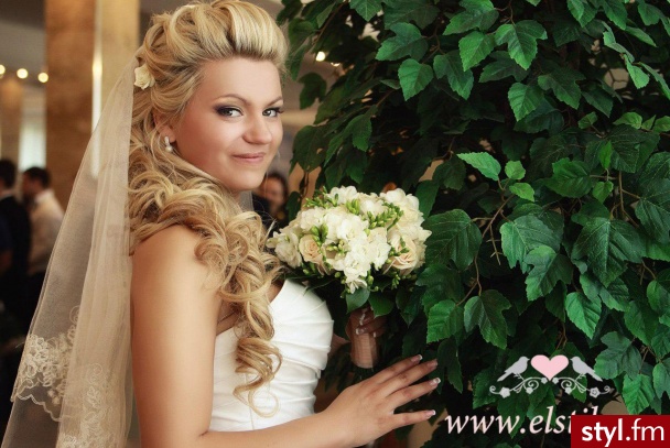 Blond Upięcie Kręcone Ślubne Długie Fryzury