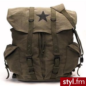 Olive Drab - Classic Army Style Backpack w/Black Star Emblem... - Polyvore. Pobrano ze strony: http://www.polyvore.com/olive_drab_classic_army_style/thing?id=4405399 - Pozostałe Torebki Moda