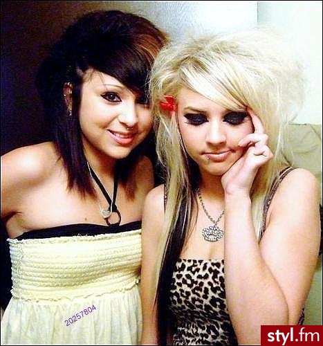 EMO Alternatywne Średnie Fryzury