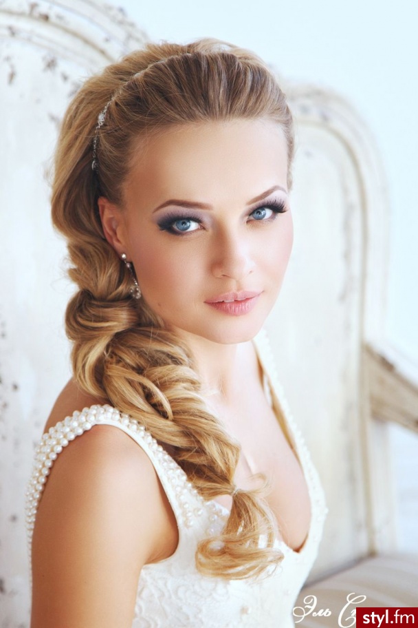 Blond Upięcie Kręcone Ślubne Długie Fryzury
