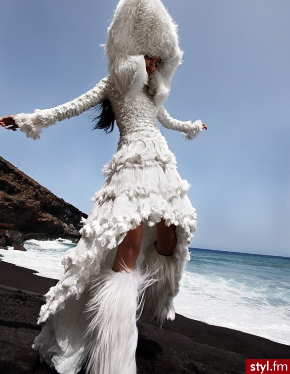 Sukienki Moda