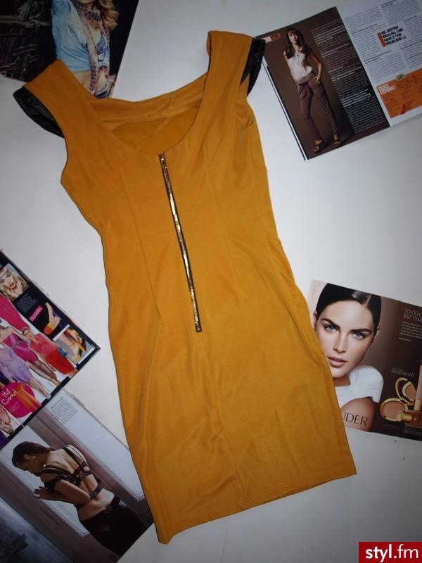 Sukienki Moda