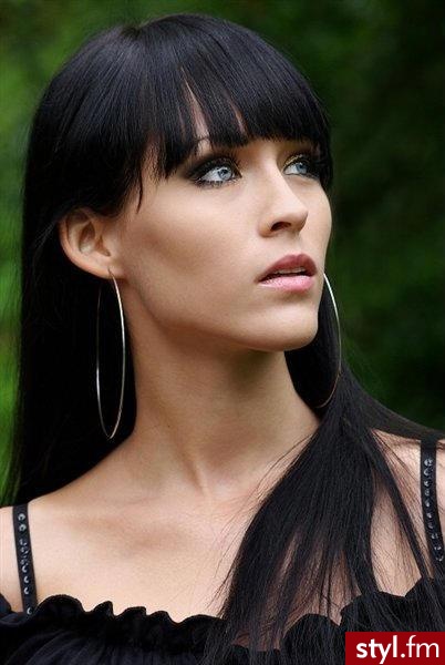 Średnie Fryzury