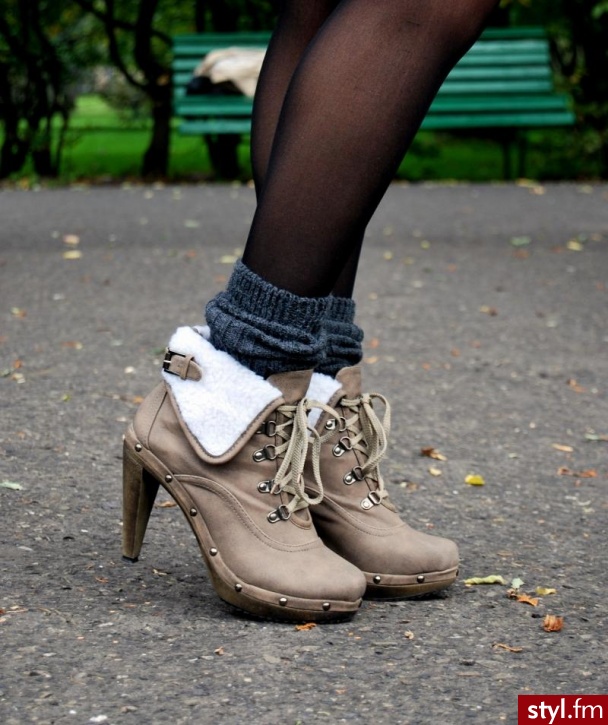 wiem , że są juz te buty , ale chce pokazać zestawienie ze skarpetkami ;) - Styler