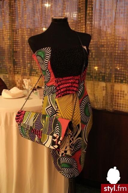 Sukienki Moda