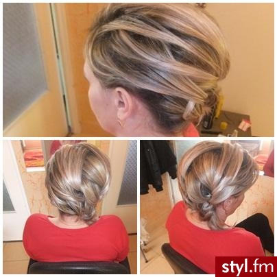 Blond Rozpuszczone Kręcone Wieczorowe Średnie Fryzury