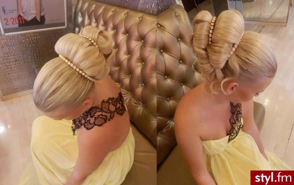 Blond Rozpuszczone Proste Ślubne Średnie Fryzury