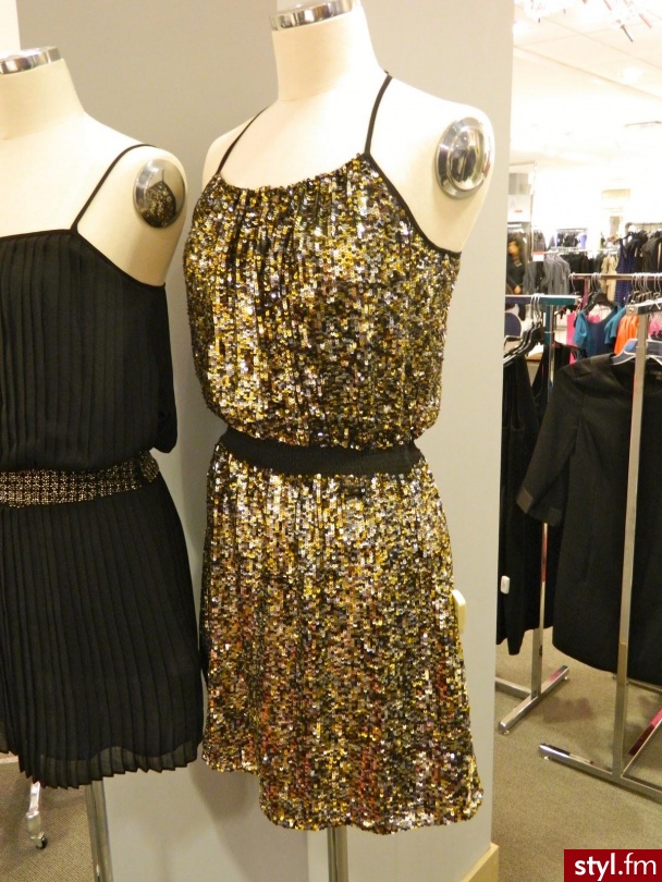 Sukienki Moda