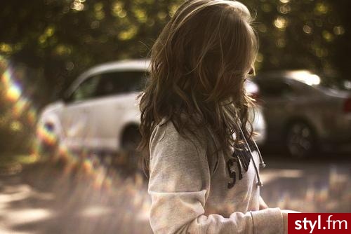 Brązowe Rozpuszczone Proste Na co dzień Średnie Fryzury