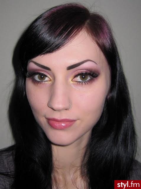 Golden Yellow and Pink Makeup look - Wieczorowe Makijaże