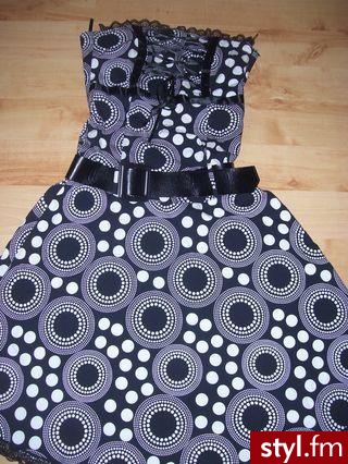 Sukienka. http://www.mojeciuchy.pl/dane/266276/Sukienka.html - Pozostałe Ciuchy Moda