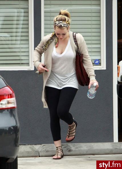 Hilary Duff - Moda uliczna Inne Moda