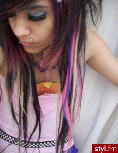 EMO Alternatywne Średnie Fryzury