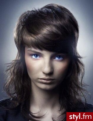 Średnie Fryzury