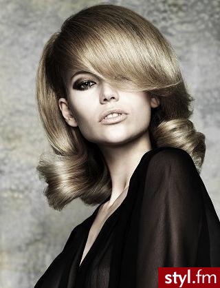 Blond Rozpuszczone Proste z grzywką Na co dzień Długie Fryzury