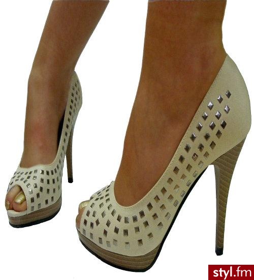 ;) - Pozostałe Buty Moda