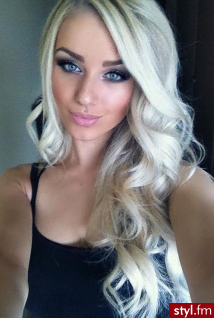 Blond Rozpuszczone Kręcone Na co dzień Długie Fryzury