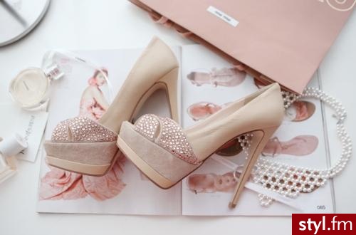 Szpilki Buty Moda