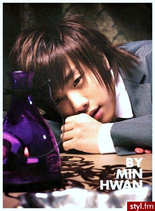 MinHwan - Średnie Męskie Fryzury