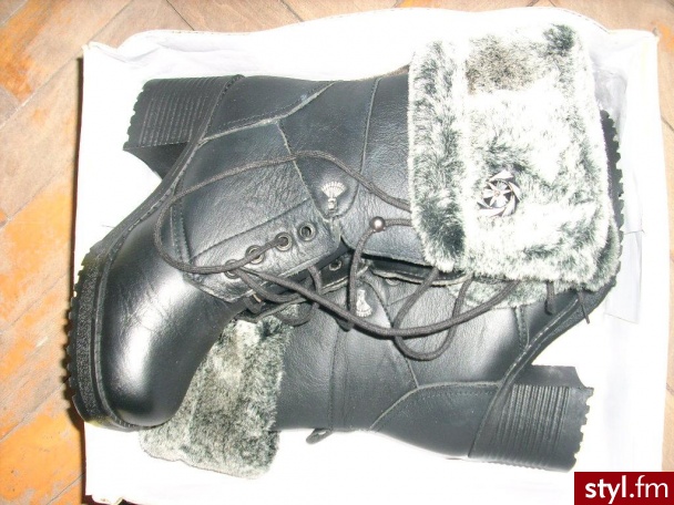 SPRZEDAM!!. modne w tym sezonie w stylu gwiazd! - Pozostałe Buty Moda