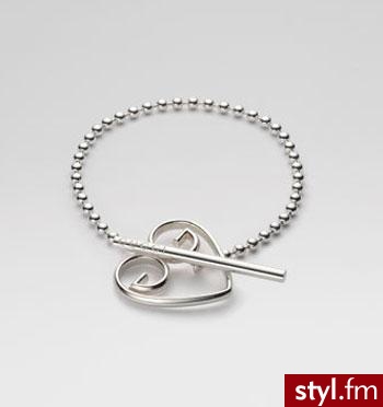 Delikatna srebrna bronsoletka z zapięciem w formie dużego serca od Gucci\'ego - 195$ - Pozostałe Dodatki Moda