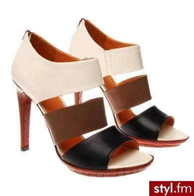 buty. Bottega Veneta
Jeżeli już jest proszę o link - Pozostałe Buty Moda