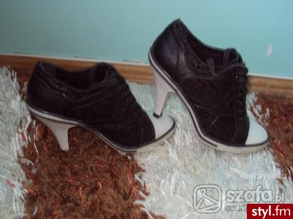 Pozostałe Buty Moda