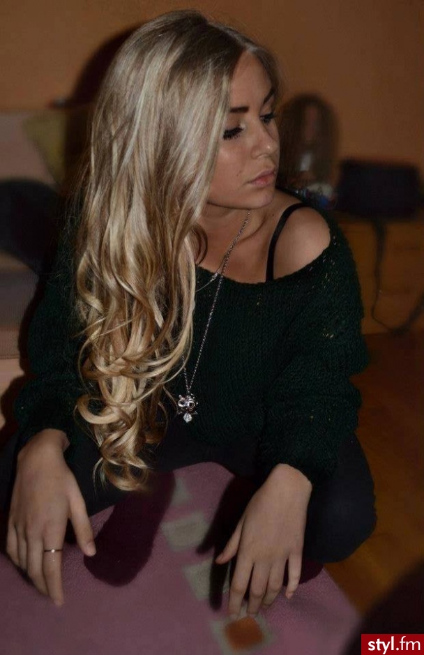 Blond Rozpuszczone Kręcone Na co dzień Długie Fryzury