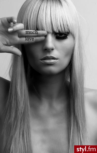Blond Rozpuszczone Proste z grzywką Na co dzień Długie Fryzury