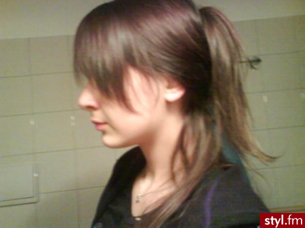 Średnie Fryzury