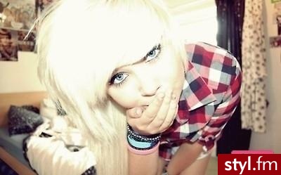 EMO - Blond EMO Alternatywne Średnie Fryzury