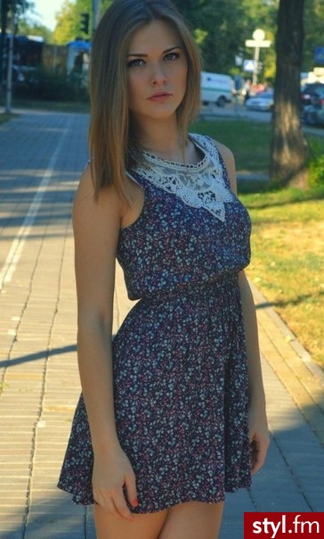 Średnie Fryzury