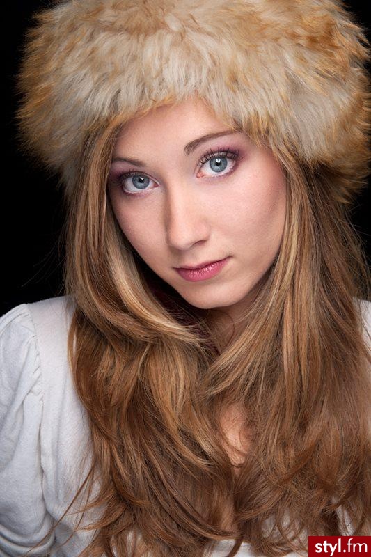 Blond Rozpuszczone Kręcone Na co dzień Długie Fryzury