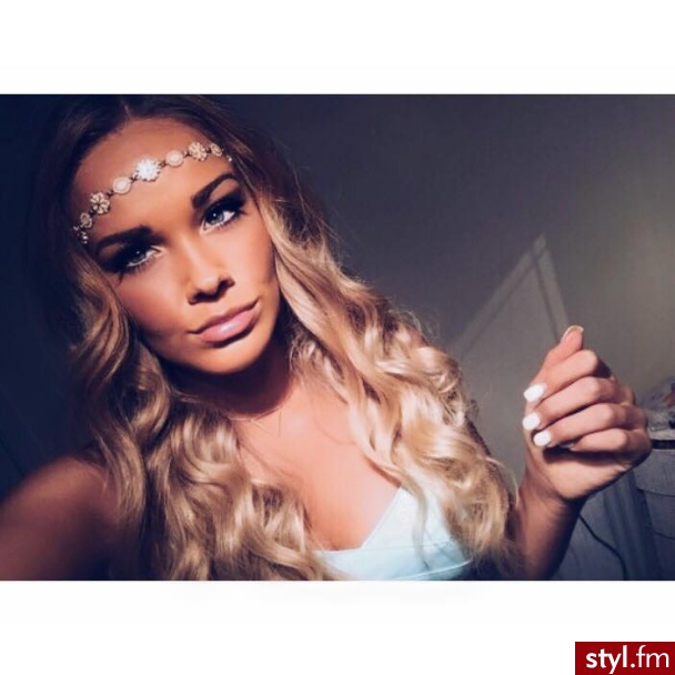Blond Rozpuszczone Kręcone Na co dzień Długie Fryzury