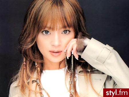 Ayumi Hamasaki - Średnie Fryzury