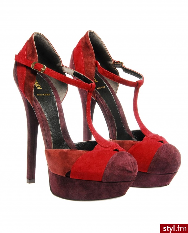 Fendi 490 GBP - Pozostałe Buty Moda
