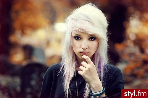 Blond EMO Alternatywne Średnie Fryzury