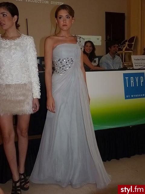 Sukienki Moda