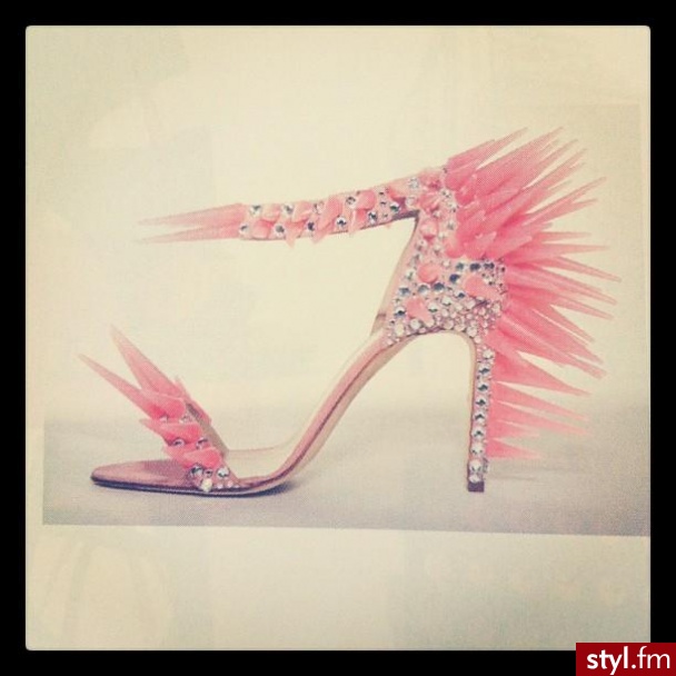 Szpilki Buty Moda