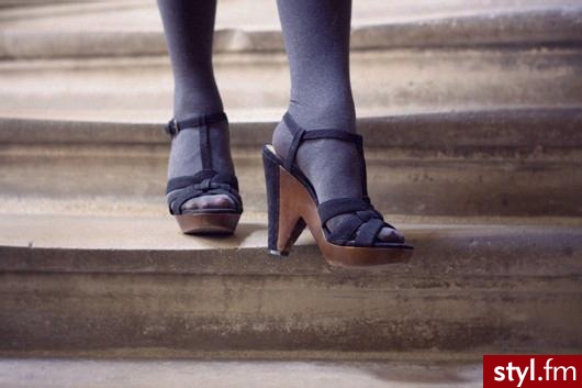 Jeżeli zdjęcie znajduje się już w galerii poproszę o link - Pozostałe Buty Moda
