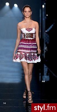 sukienka. Gucci
Jeżeli już jest proszę o link - Pozostałe Ciuchy Moda