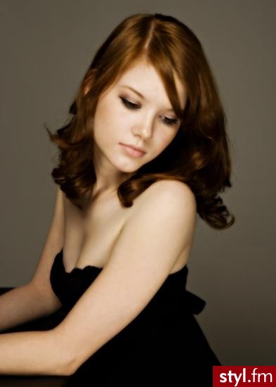 ;p - Średnie Fryzury